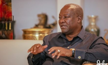 ORAL-I’m receiving calls, text messages about corruption- Mahama