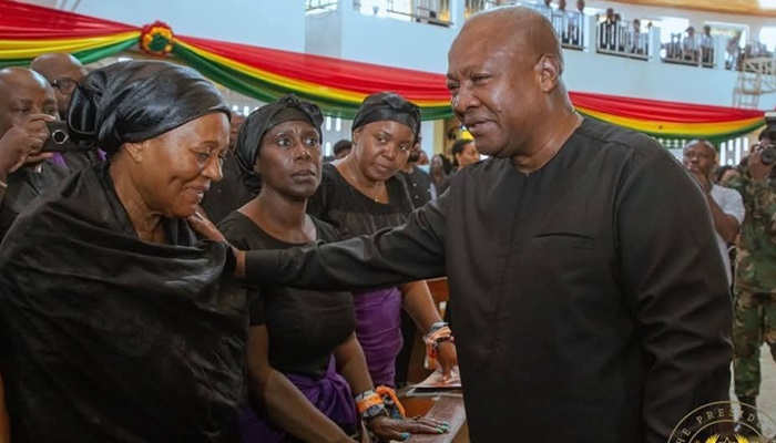 President Mahama eulogises Lt Gen. Arnold Quainoo